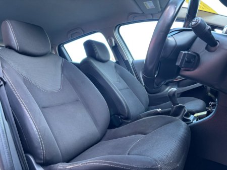 2016 Renault Clio 1.2 16V 75 DYNAMIQUE NAV €8,950 thumbnail