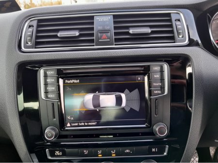 2015 Volkswagen Jetta - thumbnail 31