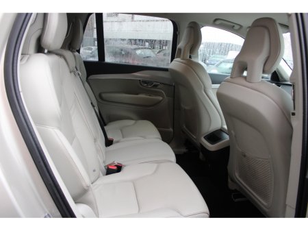 2016 Volvo XC90 D4 MOMENTUM GT 5DR AUTO €22,950 thumbnail