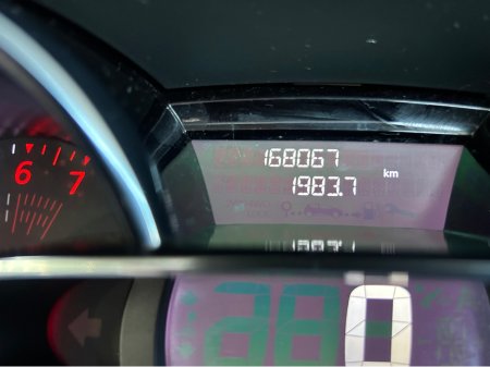 2018 Renault Clio - thumbnail 11