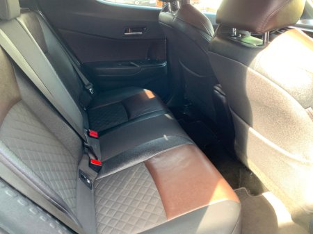 2018 Toyota C-HR - thumbnail 12