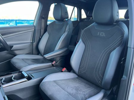 2023 Volkswagen ID.4 - thumbnail 7