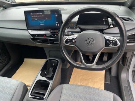 2022 Volkswagen ID.3 Pro 58kWh Life Hatchback 5dr Electric Auto (145 ps) thumbnail