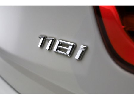 2017 BMW 1 Series 118i AUTO *REVERSE CAMERA*REAR PARK SENSORS* €16,890 thumbnail