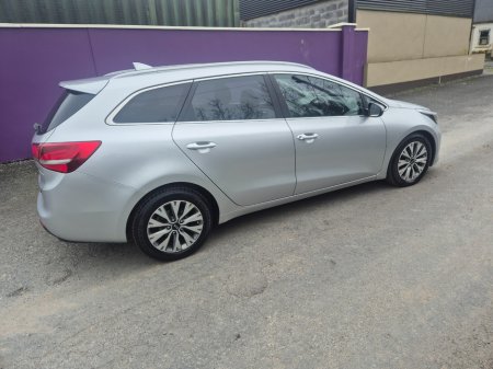 2018 Kia Ceed - thumbnail 2