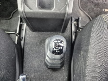 2023 Suzuki Jimny - thumbnail 5