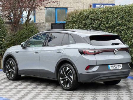 2023 Volkswagen ID.4 - thumbnail 5