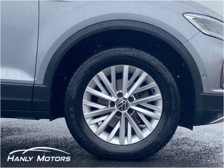 2023 Volkswagen T-Roc LIFE 2.0 TDI MANUAL 6SPEED FWD 116HP 5 €30,950 thumbnail