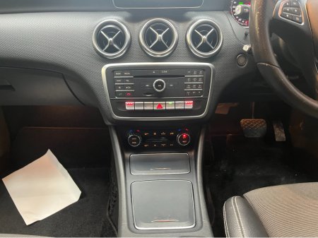 2017 Mercedes-Benz A Class €16950! 2017 MERCEDES-BENZ A180 STYLE 1.6 AUTOMATIC / CRUISE CONTROL / REVERSE CAMERA / ELECTRIC MEMORY & HEATED SEATS AND MORE €16,950 thumbnail