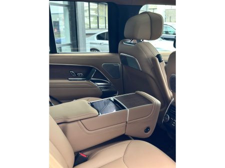 2025 Land Rover Range Rover - thumbnail 9