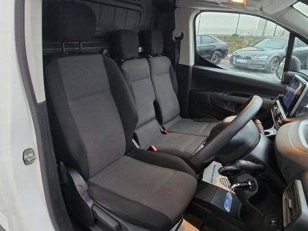 2022 Peugeot Partner - thumbnail 21