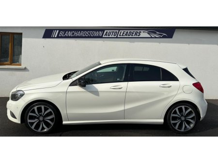 2015 Mercedes-Benz A Class - thumbnail 2