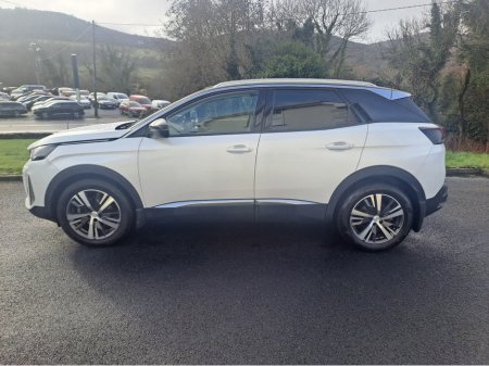 2023 Peugeot 3008 FL ALLURE 1.5 BLUE HDI 13 130 6.2 €31,000 thumbnail