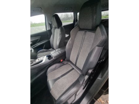 2018 Peugeot 5008 - thumbnail 18