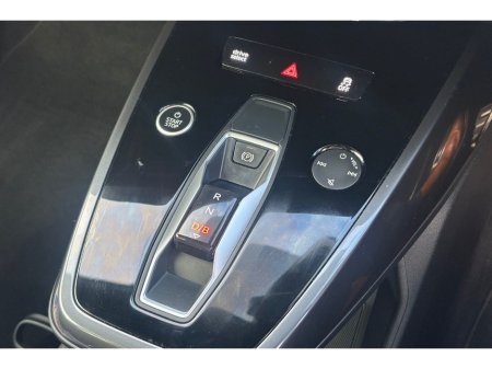 2023 Audi Q4 e-tron E-TRON S LINE 40 €32,137 thumbnail