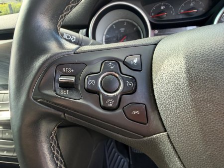 2015 Vauxhall Astra - thumbnail 24