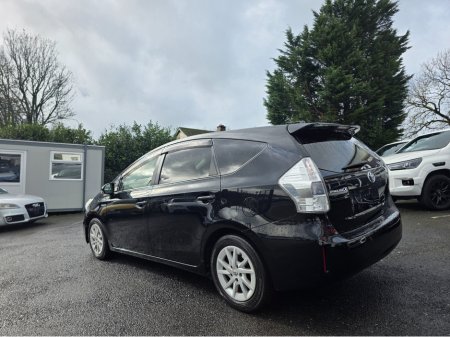 2013 Toyota Prius Alpha (7 Seater) - SELF CHARGING HYBRID -ALLOYS  -SIMI DEALER - LOW ROAD TAX BAND €13,450 thumbnail