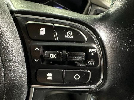 2020 Kia Niro Plug In Hybrid €21,400 thumbnail