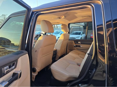 2015 Land Rover Discovery 3.0 TDV6 5 SEAT XE 4DR AUTO €21,450 thumbnail