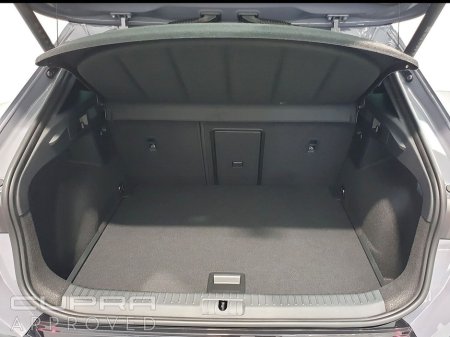 2025 Cupra Formentor 1.5 eTSI 150hp Auto €41,945 thumbnail