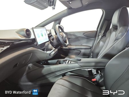 2025 BYD Dolphin *EX DEMO* Comfort - 60KWh 204HP, up to 427km Range -360 Degree Surround Camera - Adaptive Cruise Control - Climate Control - Heated Seats, Sat Nav, Keyless Start €29,995