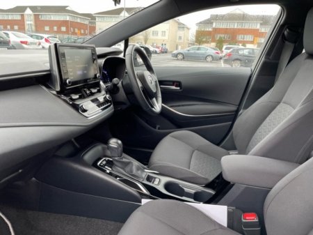 2018 Toyota Corolla Hatchback 5dr Hybrid - Luna Edition - 1.8 Automatic - Very Low KMS - EUR 180 Tax // Front Electric Windows // Rear Electric Windows // Electric Mirrors // Heated Mirrors // Apple Carplay €24,895 thumbnail