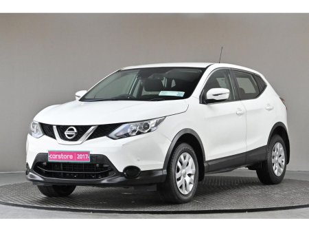 2017 Nissan Qashqai - view 3