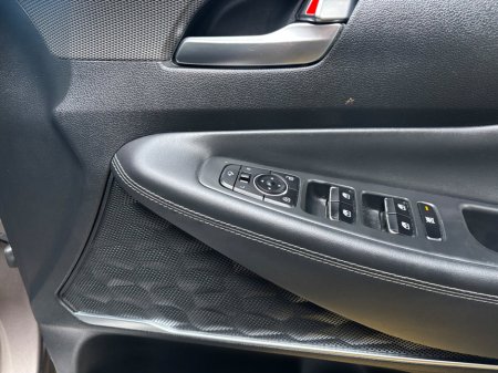 2020 Hyundai Santa Fe - thumbnail 11