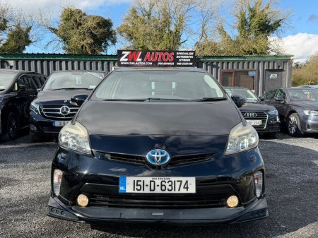 2015 Toyota Prius - thumbnail 1