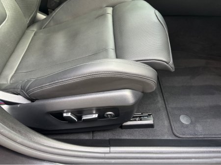 2025 BMW M5 M5 4.4 V8 727 BHP PLUG-IN HYBRID €127,900 thumbnail