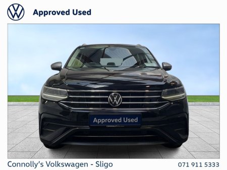 2023 Volkswagen Tiguan LIFE 2.0TDI 122HP €35,945 thumbnail