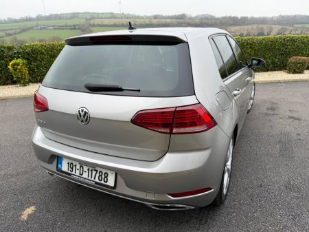 2019 Volkswagen Golf - view 3