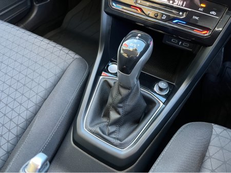 2022 Volkswagen T-Cross AUTOMATIC 1.0 PETROL //REVERSE CAMERA//KEYLESS ENTRY// €24,950 thumbnail