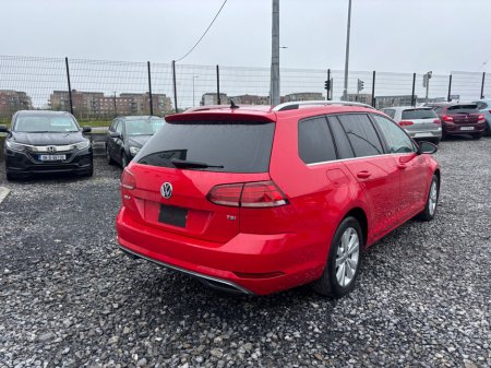 2018 Volkswagen Golf - view 4