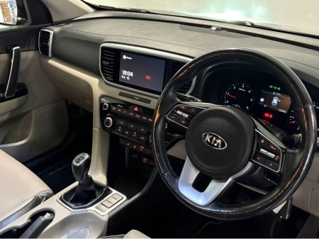 2021 Kia Sportage - view 4