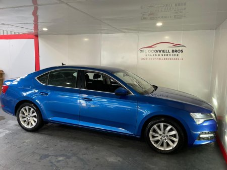 2023 Skoda Superb - thumbnail 5