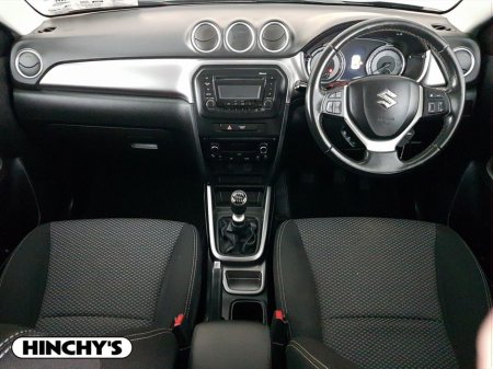 2021 Suzuki Vitara - thumbnail 2