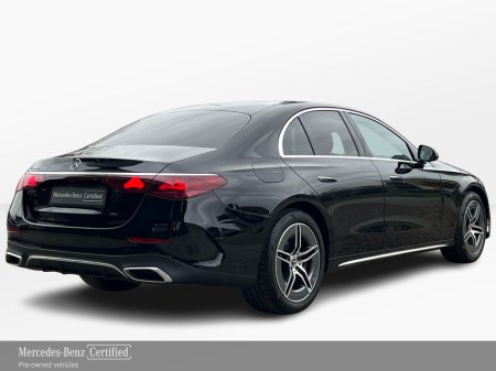 2025 Mercedes-Benz E Class - thumbnail 3