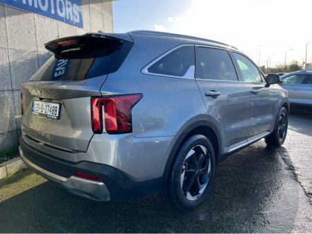 2025 Kia Sorento - thumbnail 4
