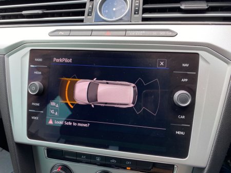 2018 Volkswagen Passat SE BUSINESS TDI BLUEMOTION TECHNOLOGY €15,950 thumbnail