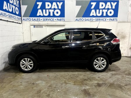 2017 Nissan X-Trail - thumbnail 4