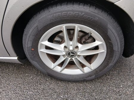 2019 Mercedes-Benz A Class - thumbnail 6