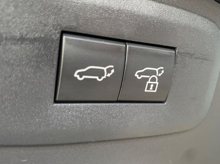 2024 Lexus RZ - thumbnail 11