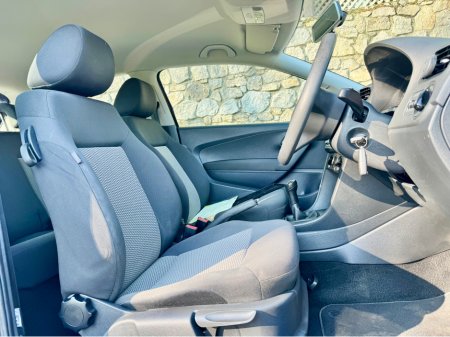 2010 Volkswagen Polo - thumbnail 15