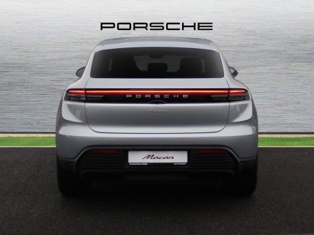 2025 Porsche Macan Electric €88,000 thumbnail