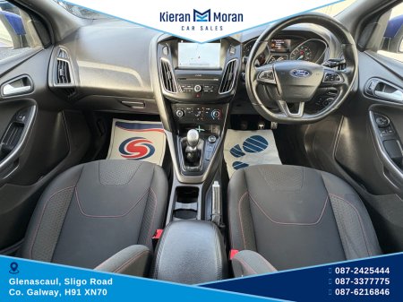 2017 Ford Focus - thumbnail 11