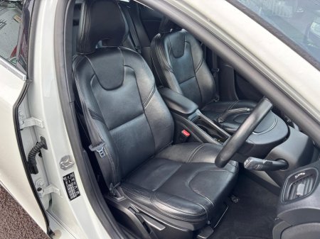 2016 Volvo V40 D2 SE 5DR  NEW  TIMING  BELT €10,950 thumbnail