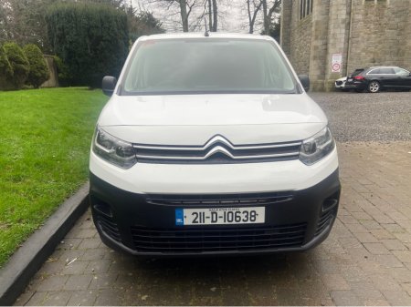 2021 Citroen Berlingo LX 1.5 BLUEHDI 75 S&S 650KG //**€10950 + VAT €2,518= €13,468 €10,550 thumbnail