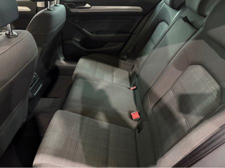 2020 Volkswagen Passat - thumbnail 14