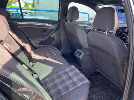 2018 Volkswagen Golf GTI 2.0 TSI AUTO // NEW NCT UNTIL 2027 // APPLE CARPLAY/ANDROID AUTO // TARTAN GTI SPORT SEATS €25,750 thumbnail